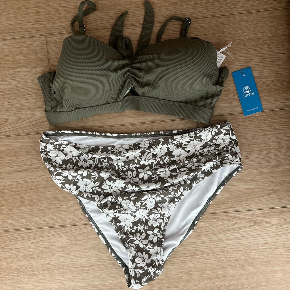 Cupshe Olive Bikini Top with Floral Print Bottoms
